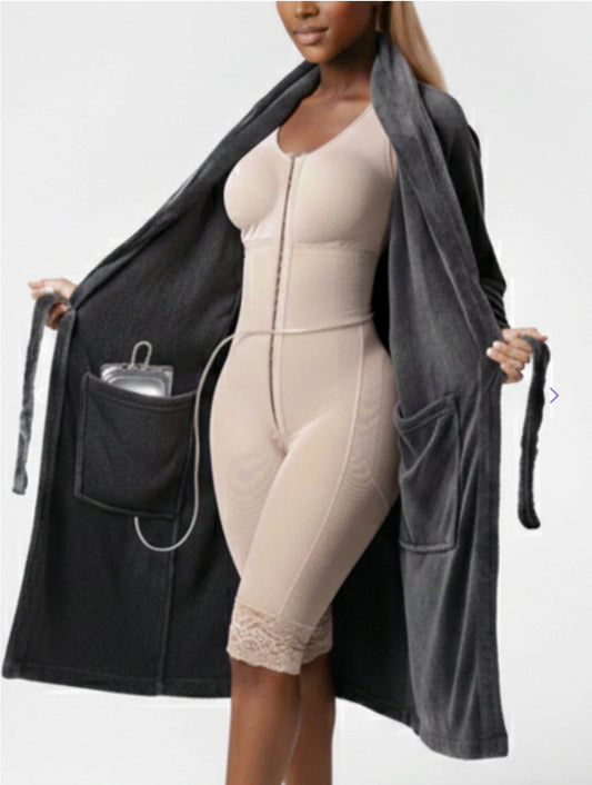 Post-Op Recovery Bathrobe with Drain Pockets – Lightweight Comfort