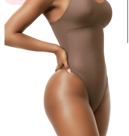 Seamless Tummy-Tuck Thong Bodysuit with Built-In Lift – Everyday Snatch