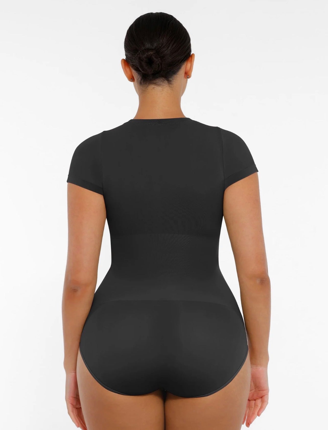 Body By Essence™ Seamless Short Sleeve Sculpting Bodysuit – Crew Neck Tummy Control Shapewear Bodysuit