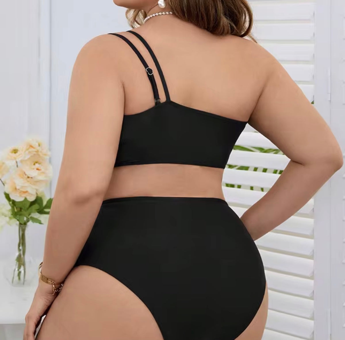 Plus Size Black & White One-Shoulder High-Waist Bikini Set